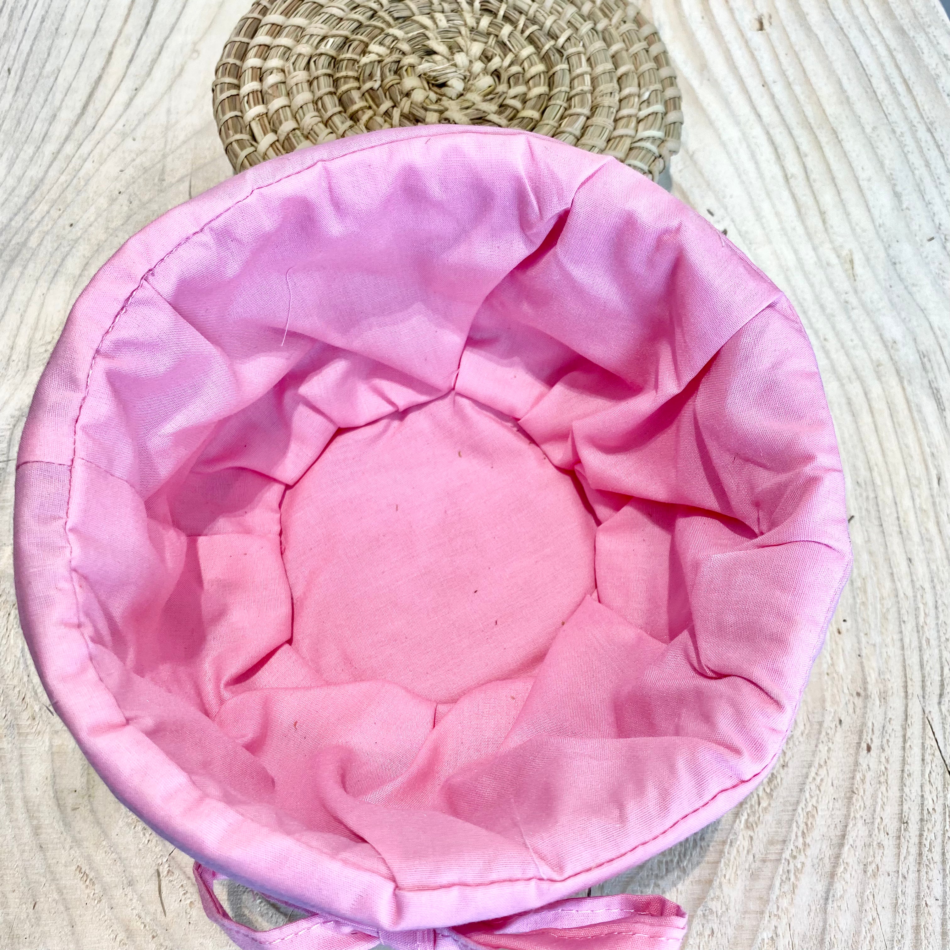 Panier de rangement en raphia
