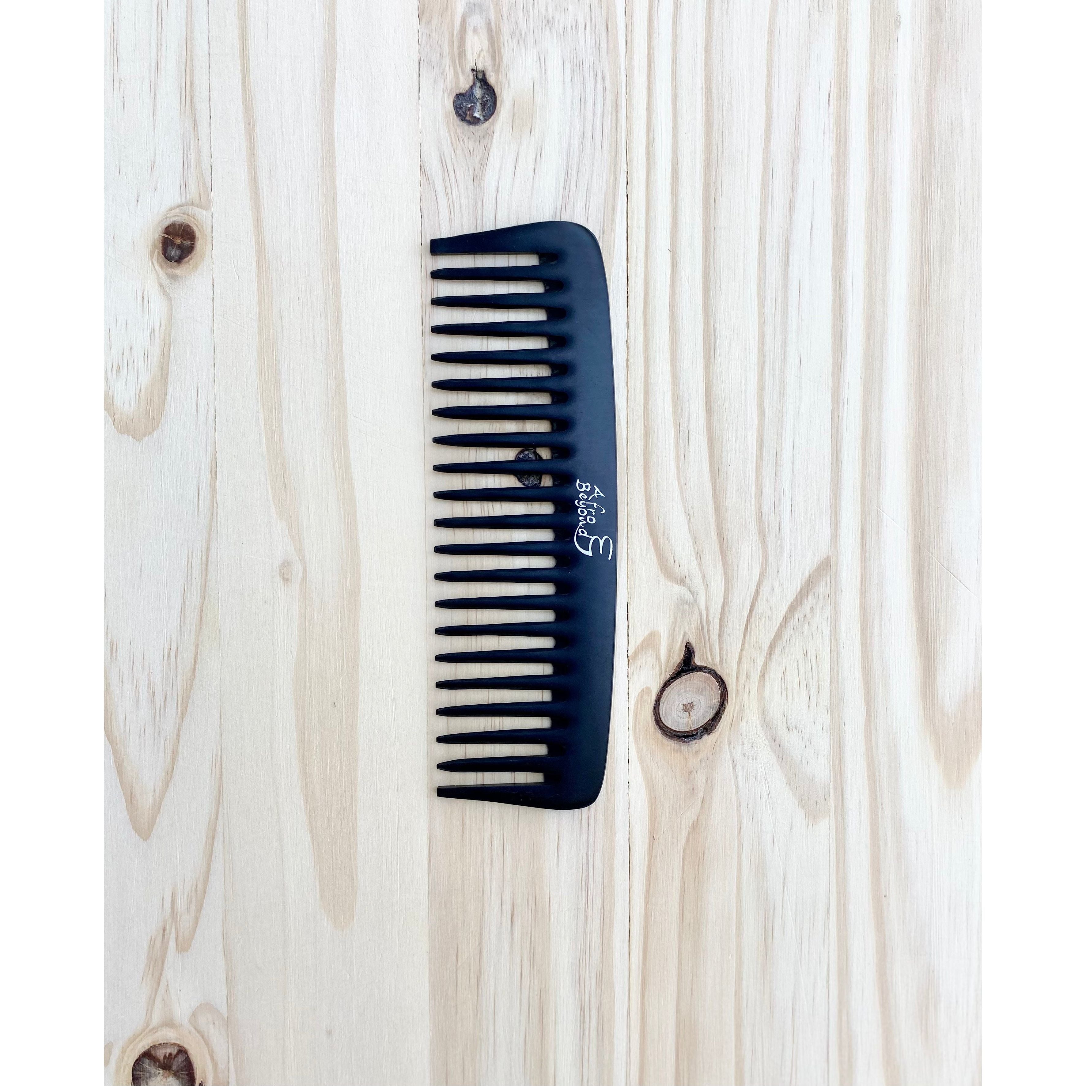 Myriam styling comb