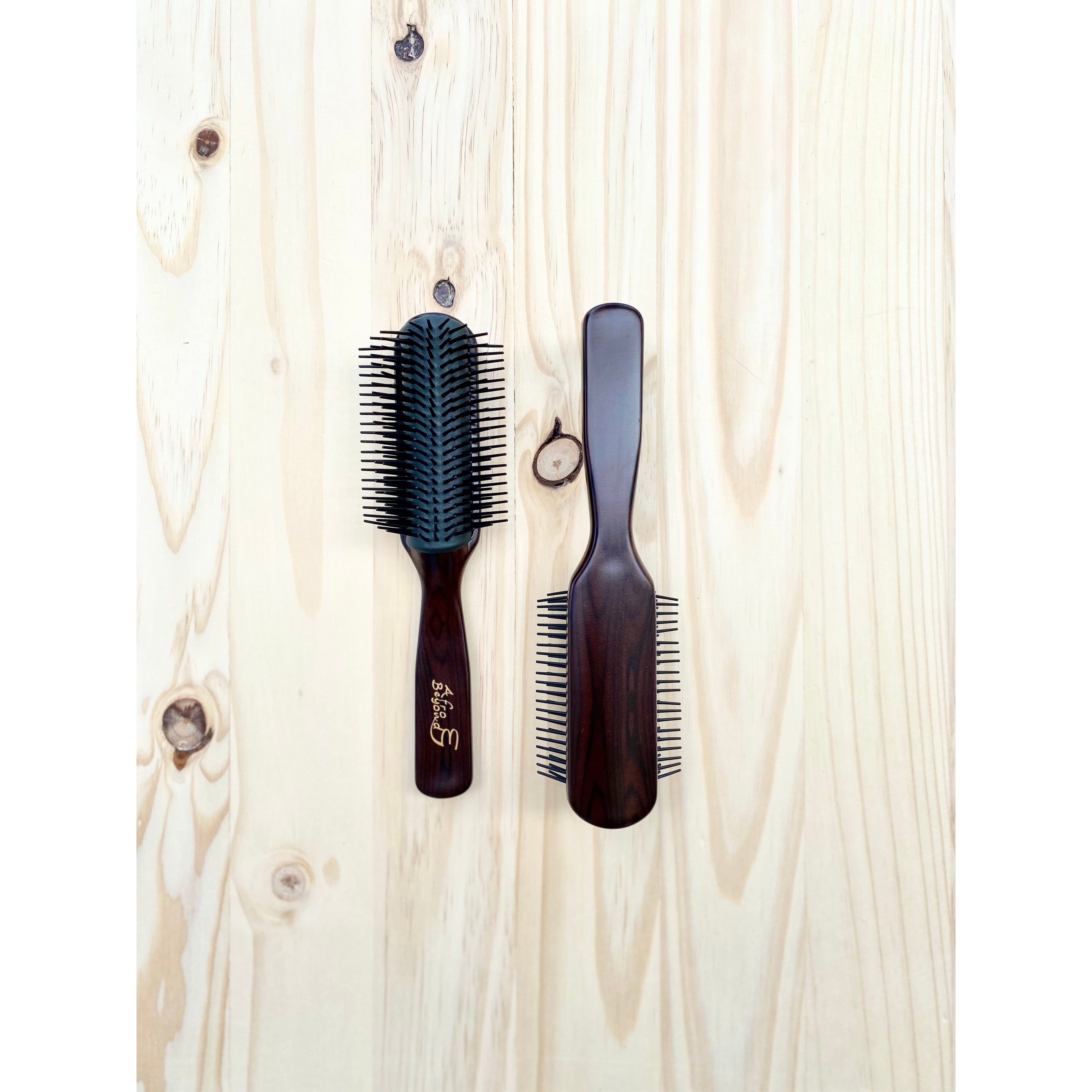 Afro brush