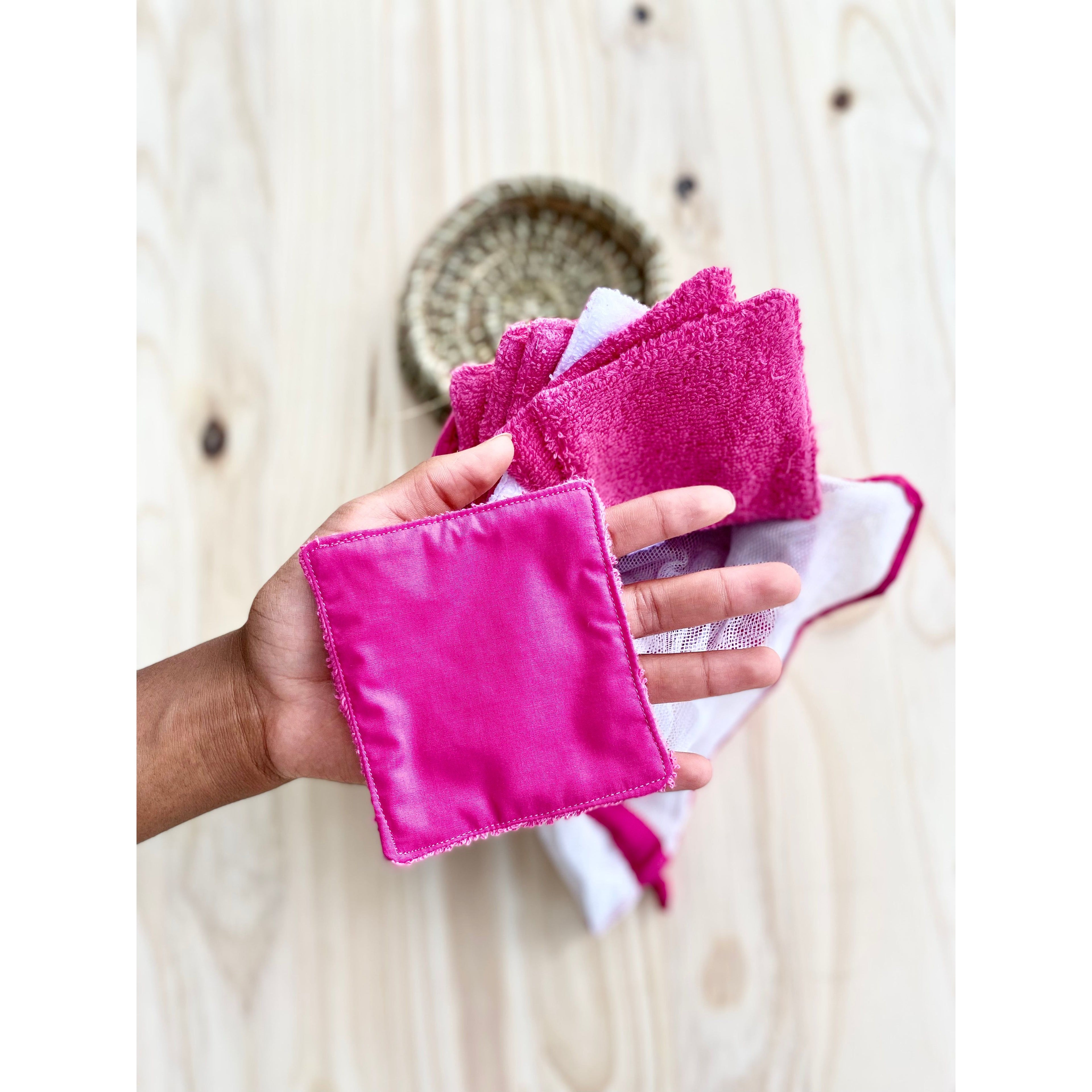 Pack de lingettes démaquillantes avec panier de rangement Taar