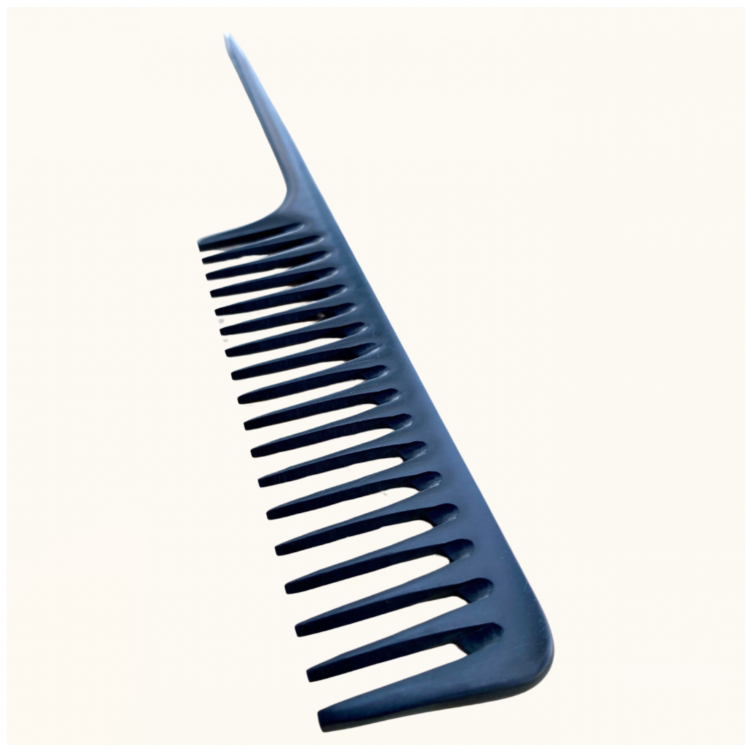 Karine long tail comb