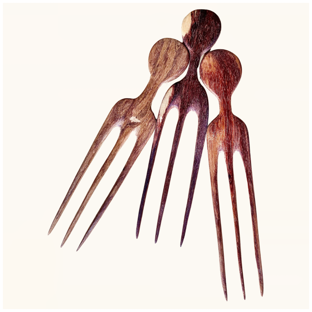 Kaniatou teak afro comb