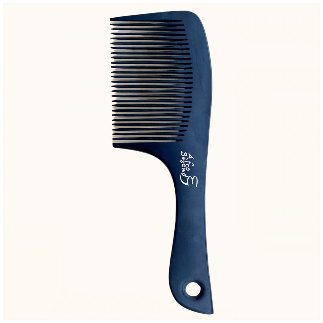 The Lucette detangling comb