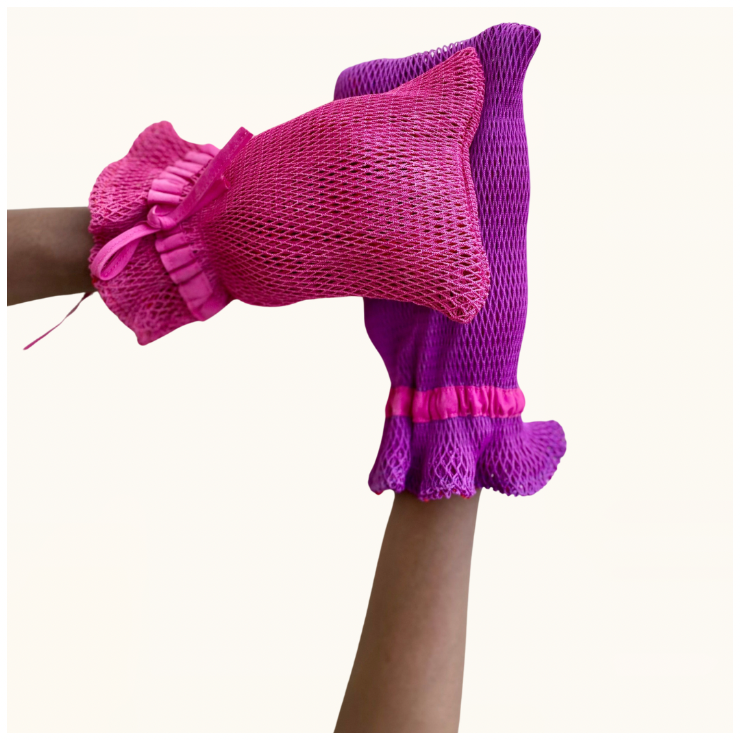 Exfoliating glove